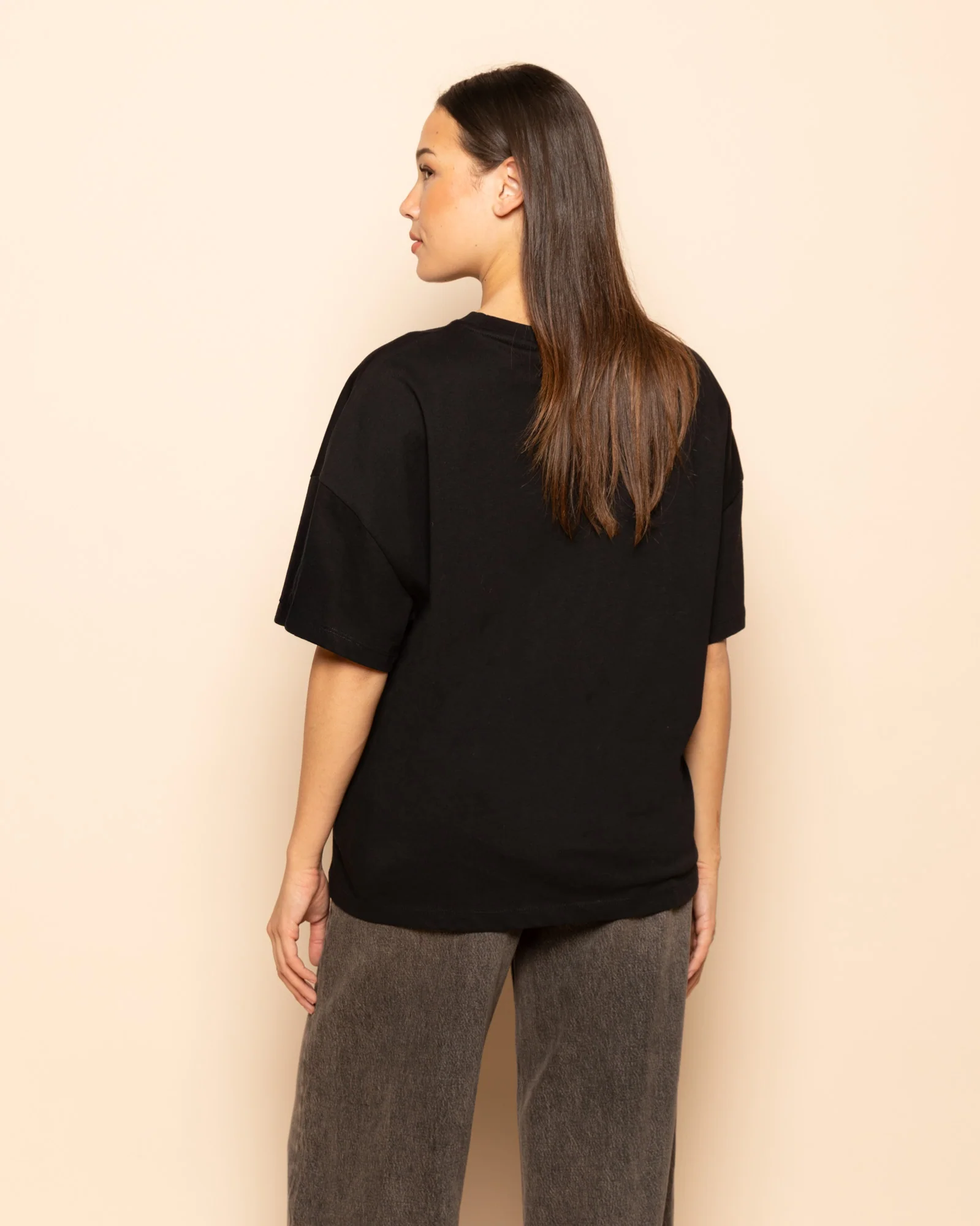 BASIC OVERSIZED TEE ZWART - Image 3