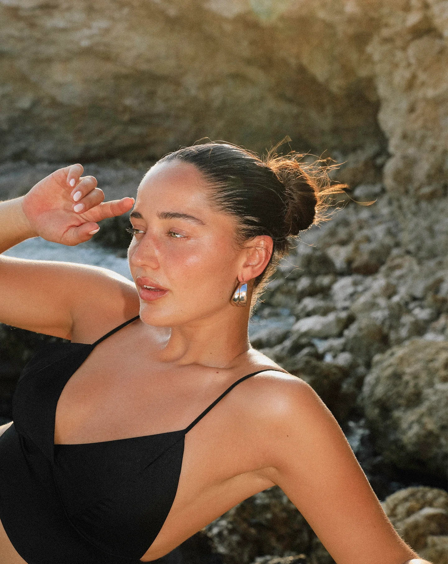 BIG DOUBLE HOOP EARRINGS - Image 3