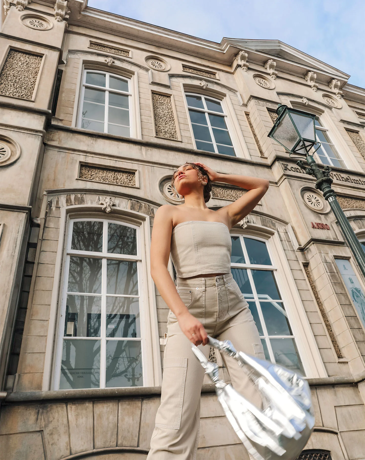 CONTRAST STITCHING CORSET TOP BEIGE - Image 3