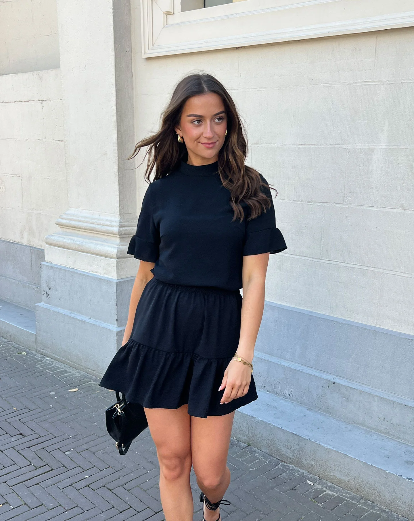 JULIE SKORT ZWART - Image 3